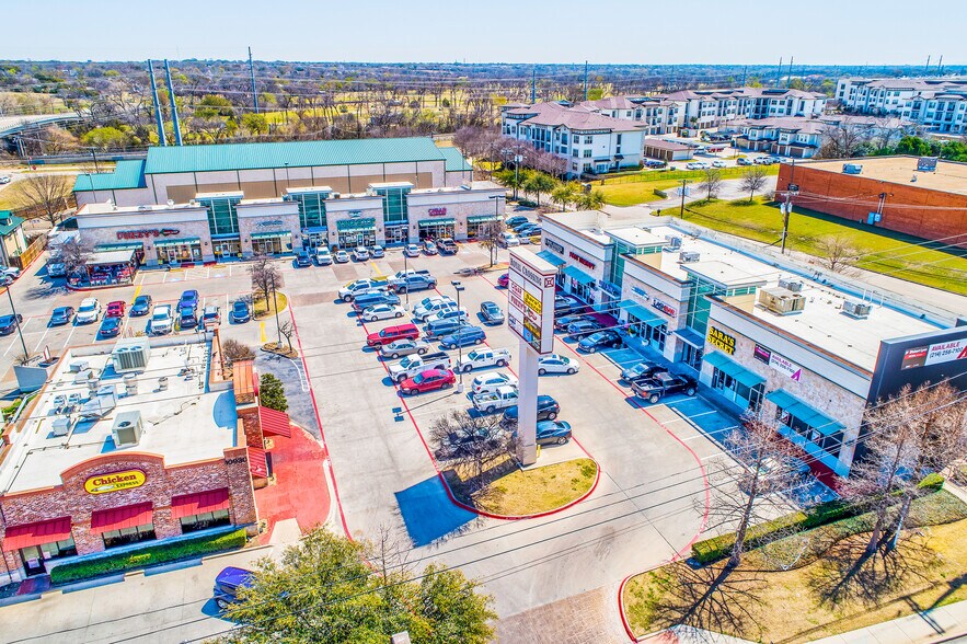 More Photos Of 10910 N Central Expy, Dallas Unknown For Lease