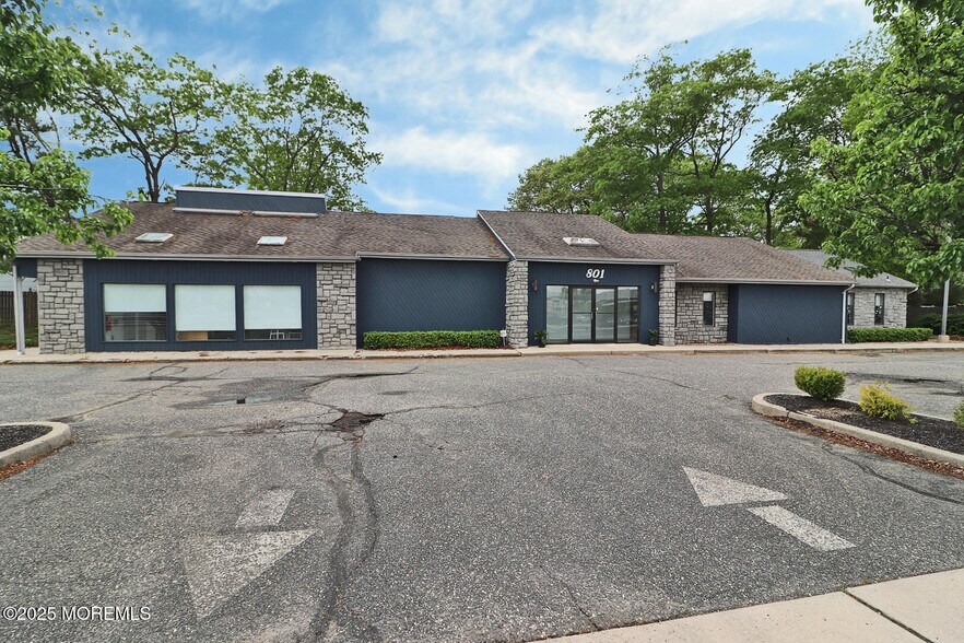 More Photos Of 801 Lacey Rd, Forked River Office For Sale