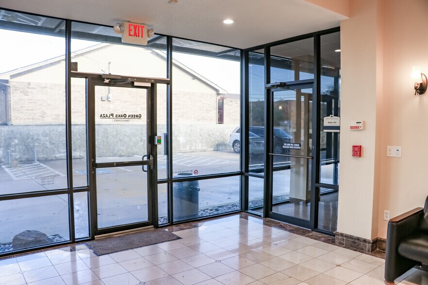 More Photos Of 6750 Locke Ave, Fort Worth Office For Lease