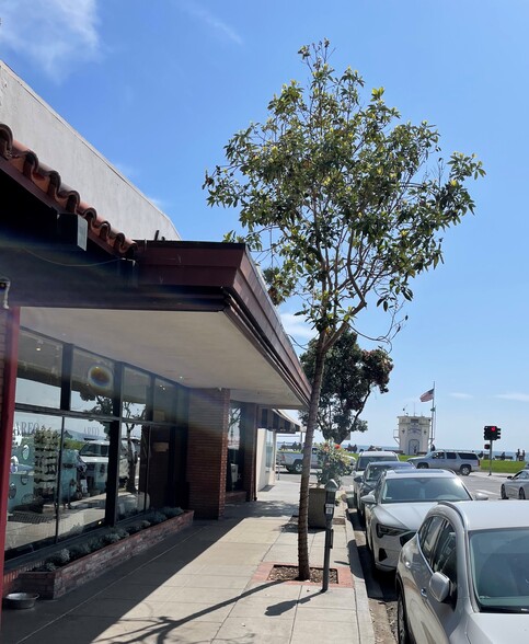 Primary Photo Of 207 Ocean Ave, Laguna Beach General Retail For Lease