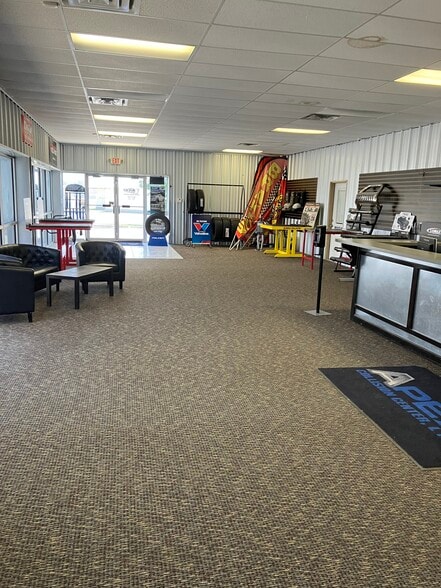 More Photos Of 2601 Olton Rd, Plainview Auto Repair For Sale