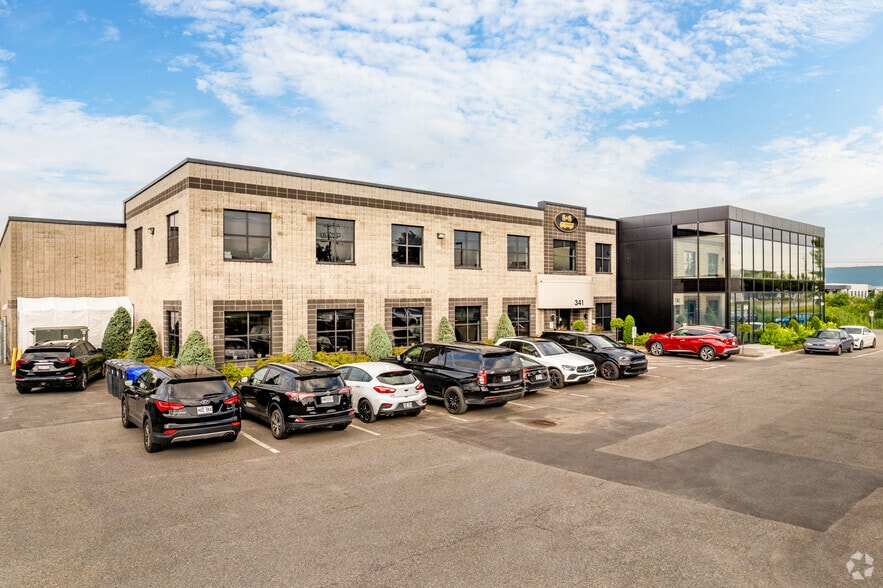 More Photos Of 341 Rue Marie-Curie, Vaudreuil-dorion Warehouse For Lease