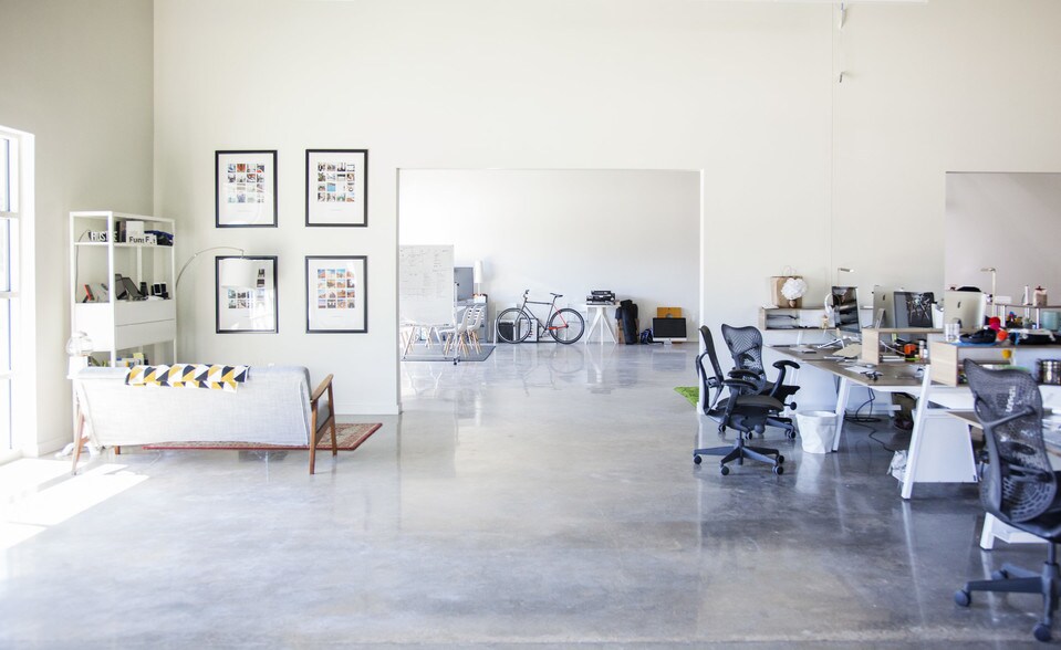 More Photos Of 916 Springdale Rd, Austin Unknown For Lease