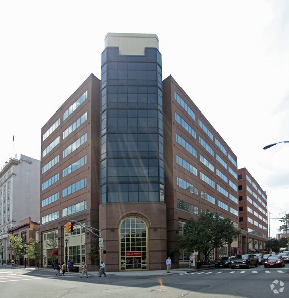More Photos Of 120 Albany St, New Brunswick Office For Lease