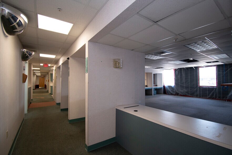 More Photos Of 2525 Harbor Blvd, Port Charlotte Medical For Sale