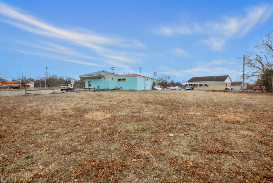 More Photos Of 1430 Memorial Dr, Chicopee Land For Lease