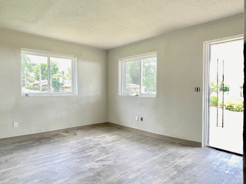 More Photos Of 826 1st St W, Birmingham Apartments For Sale