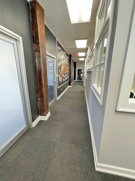 More Photos Of 1 St Louis St, Mobile Office For Lease
