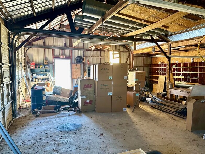 More Photos Of 1307 Elm St, Sweetwater Flex For Sale