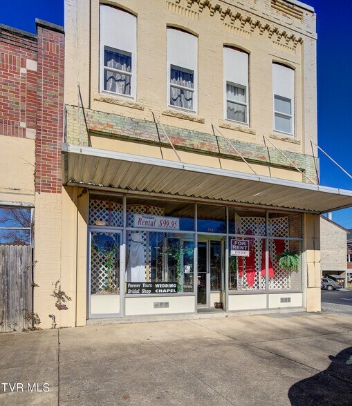 More Photos Of 719 E Elk Ave, Elizabethton Storefront Retail Residential For Sale