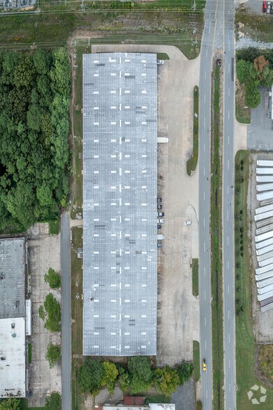 More Photos Of 6200 Scott Hamilton Dr, Little Rock Distribution For Lease