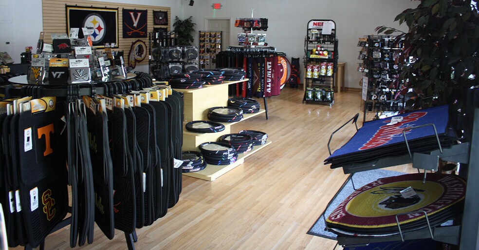 More Photos Of 4002 Brandon Ave SW, Roanoke General Retail For Sale