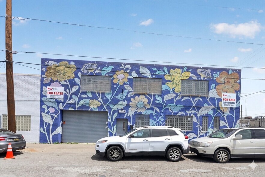More Photos Of 2628 Orleans St, Detroit Warehouse For Sale