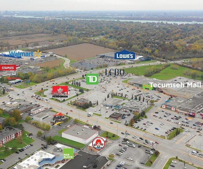 More Photos Of 7555 Tecumseh Rd E, Windsor Restaurant For Lease