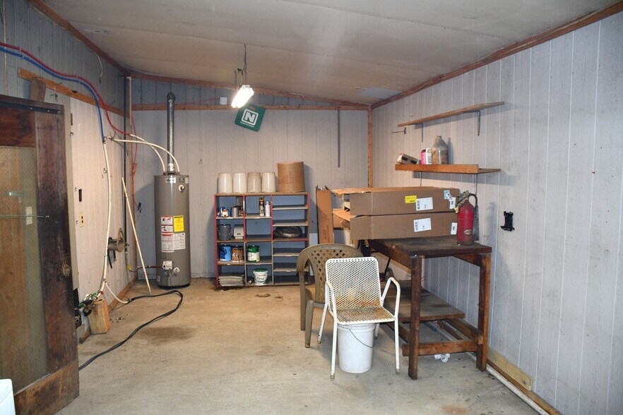 More Photos Of 138 Chestnut St, Marienville General Retail For Sale