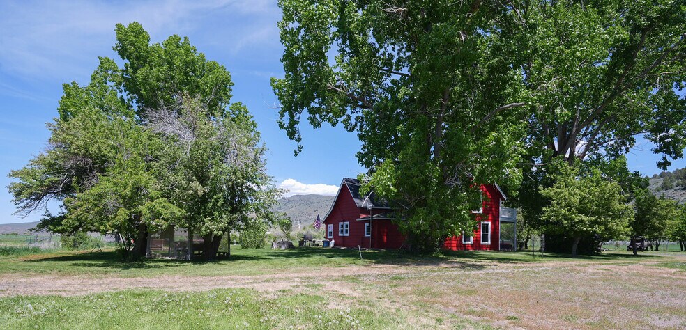 More Photos Of 15682 Highway 395, Lakeview Land For Sale
