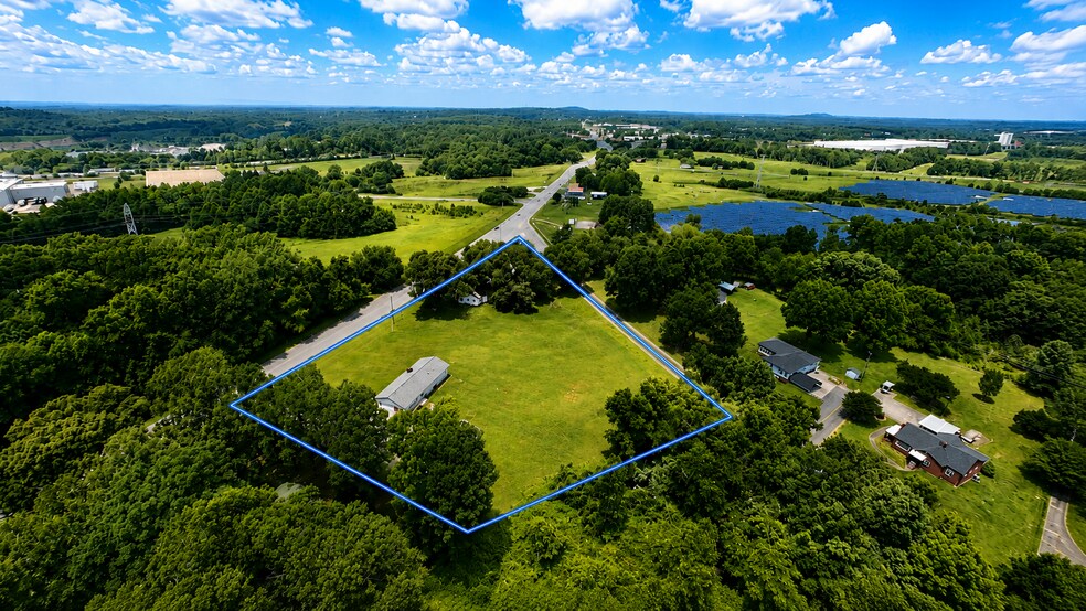 Primary Photo Of 1013 York Rd, Kings Mountain Land For Sale