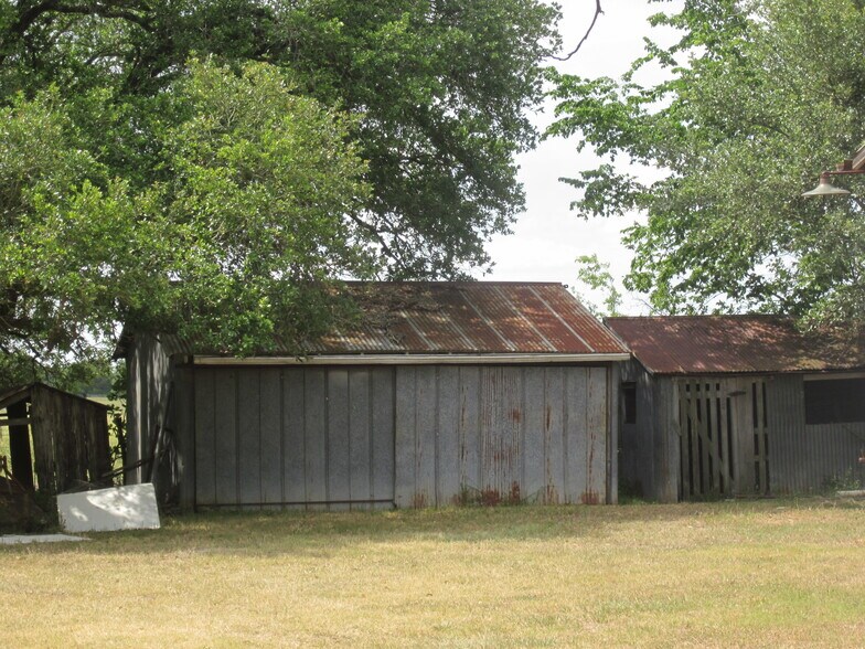 More Photos Of 3671 W Fm 1093 Rd, Wallis Land For Sale