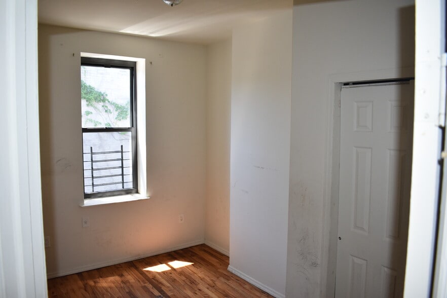 More Photos Of 1108 Blake Ave, Brooklyn Storefront Retail Residential For Sale