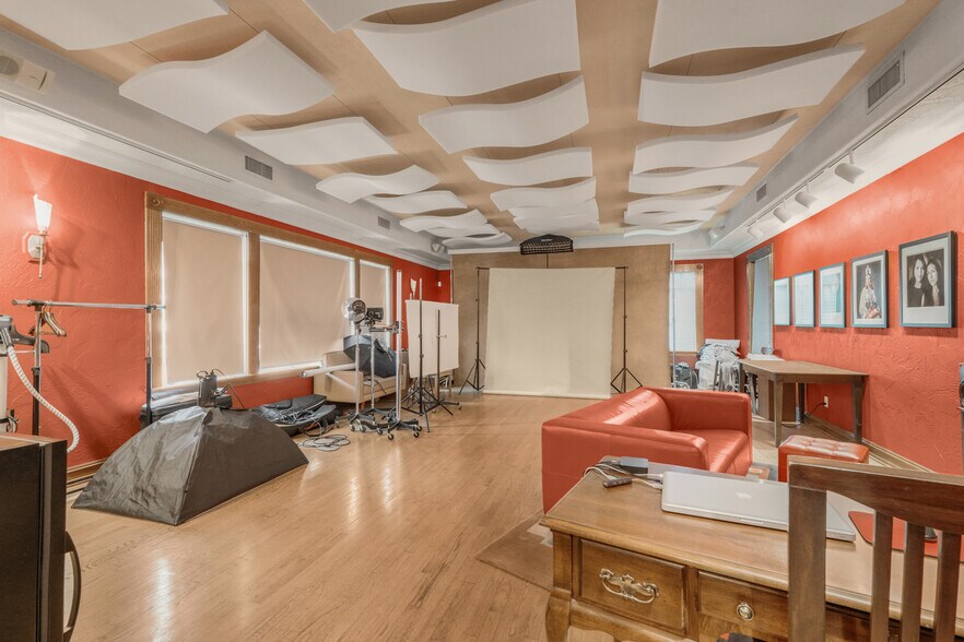 More Photos Of 233 SE 4th St, Pendleton Restaurant For Sale