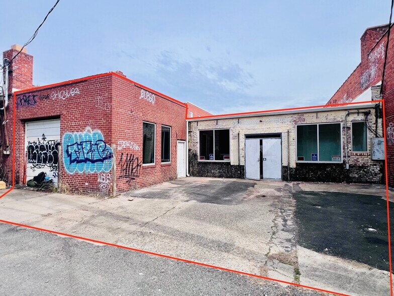 More Photos Of 2705 W Broad St, Richmond Storefront For Lease