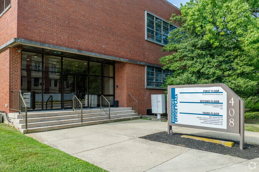 More Photos Of 408 E 4th St, Bridgeport Office For Lease