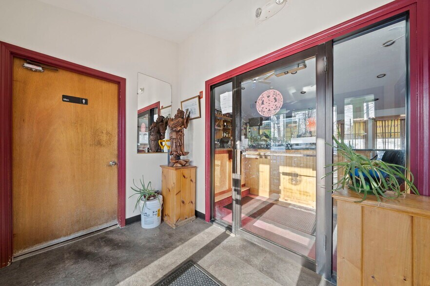 More Photos Of 300 Main St, Bourne General Retail For Sale