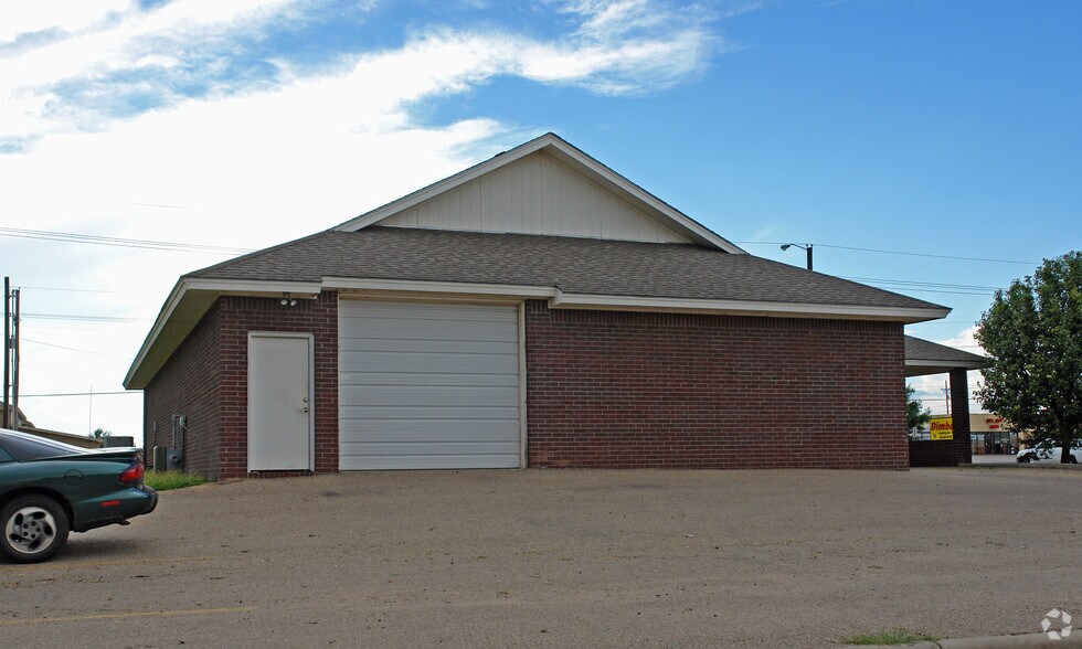More Photos Of 429 Frankford Ave, Lubbock Freestanding For Lease