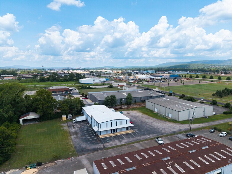 More Photos Of 3240 Leeman Ferry Rd SW, Huntsville Distribution For Sale