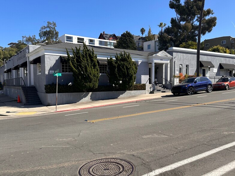 Primary Photo Of 2553-2555 State St, San Diego Light Distribution For Lease