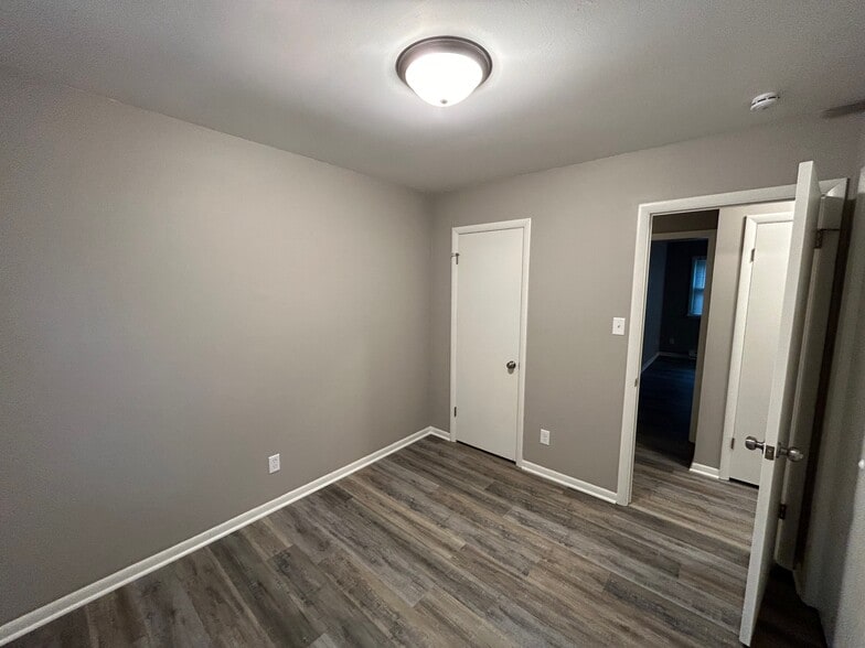 More Photos Of 8943 N 300 W, Lake Village Apartments For Sale