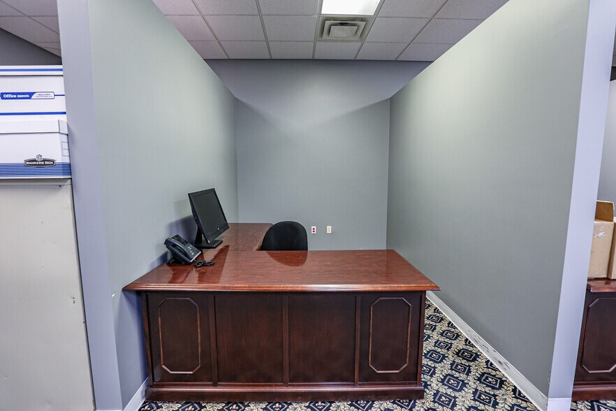 More Photos Of , Paducah Unknown For Sale