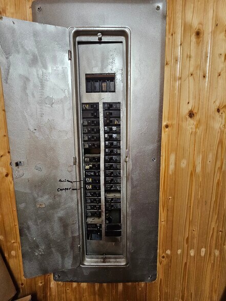 More Photos Of 606 W Main St, Thibodaux Convenience Store For Sale