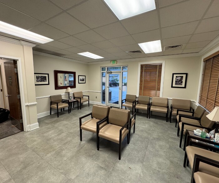 More Photos Of 641 Saint Andrews Blvd, Charleston Medical For Sale