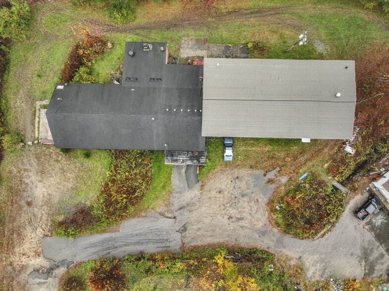 More Photos Of 45 Old Flat River, Coventry Manufacturing For Sale