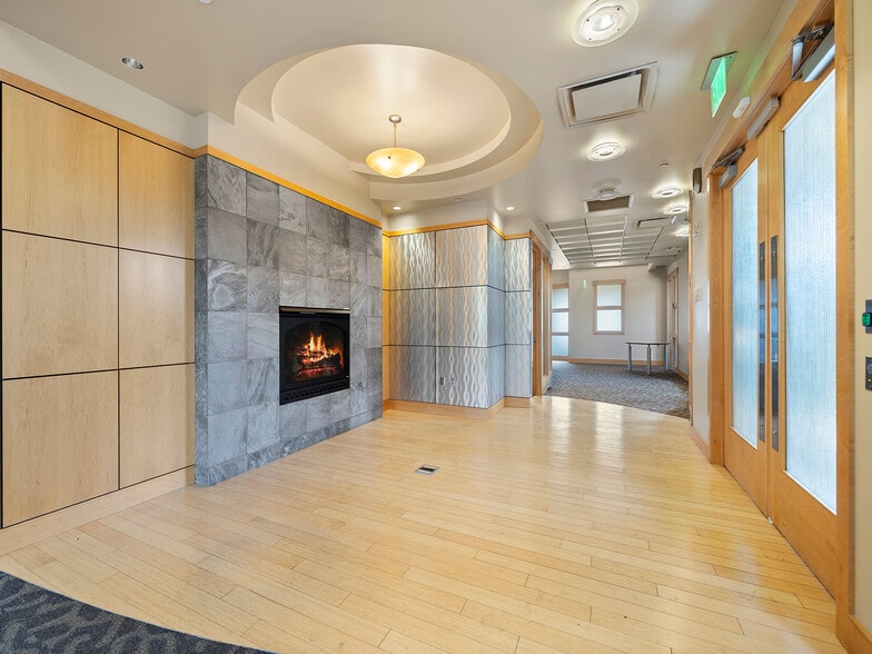 More Photos Of 2120 Milestone Dr, Fort Collins Office For Sale