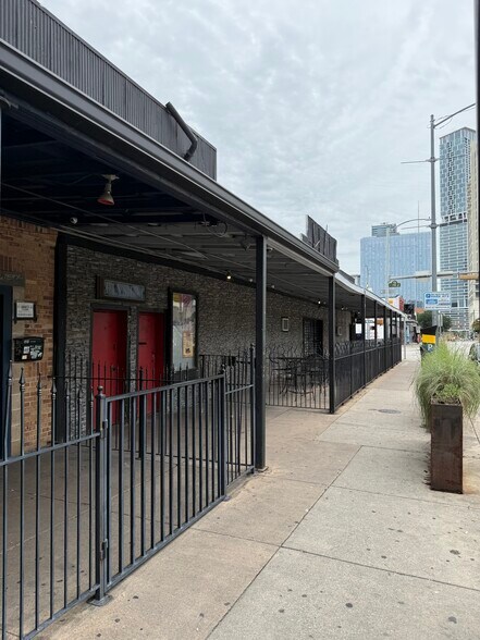 More Photos Of 701-713 Red River St, Austin Freestanding For Sale