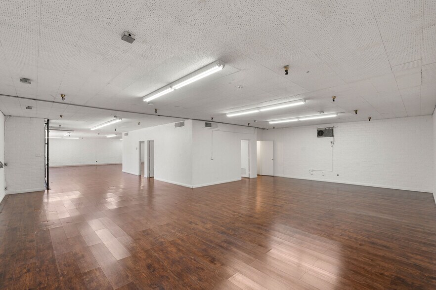 More Photos Of 3301 Maple Ave, Los Angeles Unknown For Lease