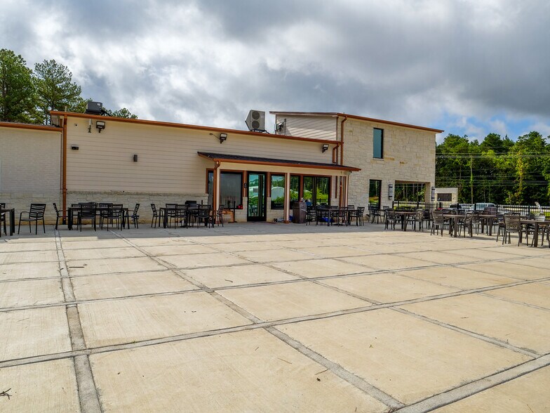 More Photos Of 1355 N Loop 336 E, Conroe Restaurant For Sale