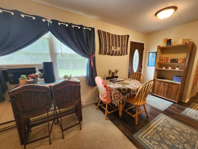 More Photos Of 204 3rd St SW, Rake Apartments For Sale