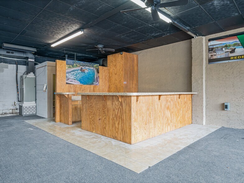 More Photos Of 1048 Patton Ave, Asheville Storefront For Lease