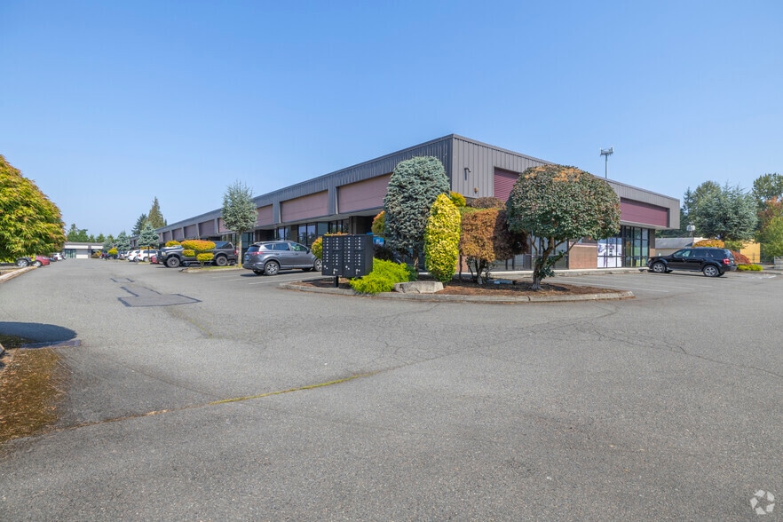 More Photos Of 2125 196th St SW, Lynnwood Service For Lease