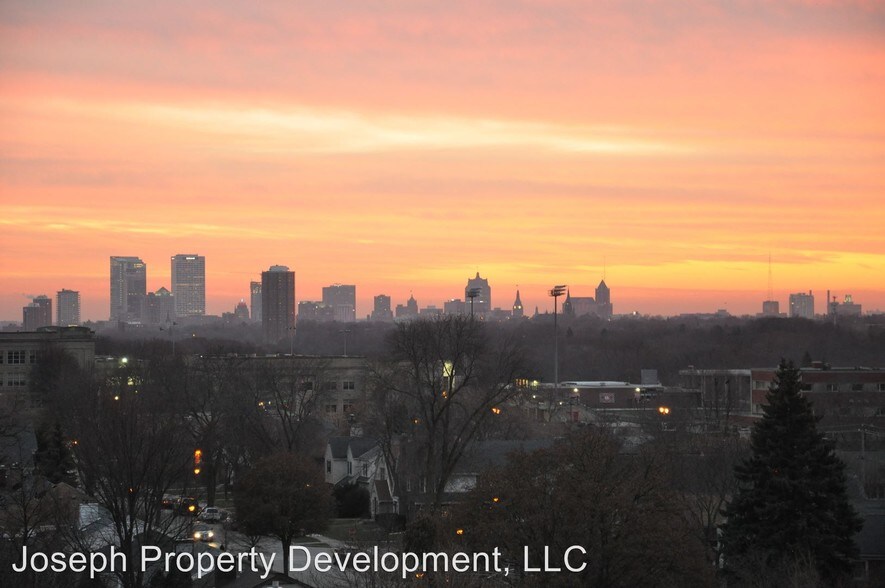 More Photos Of 4175 N Oakland Ave, Shorewood Multifamily For Sale