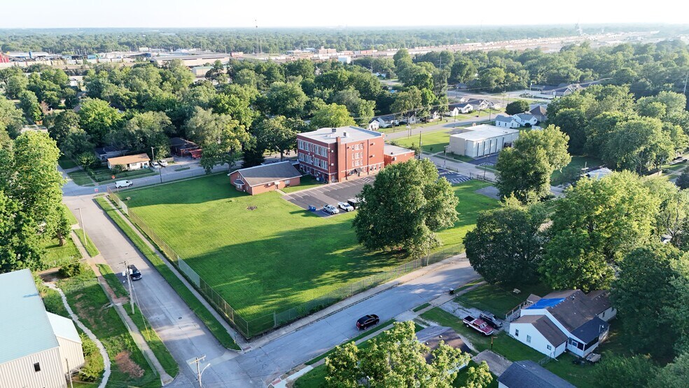 More Photos Of 1423 W Atlantic St, Springfield Schools For Sale