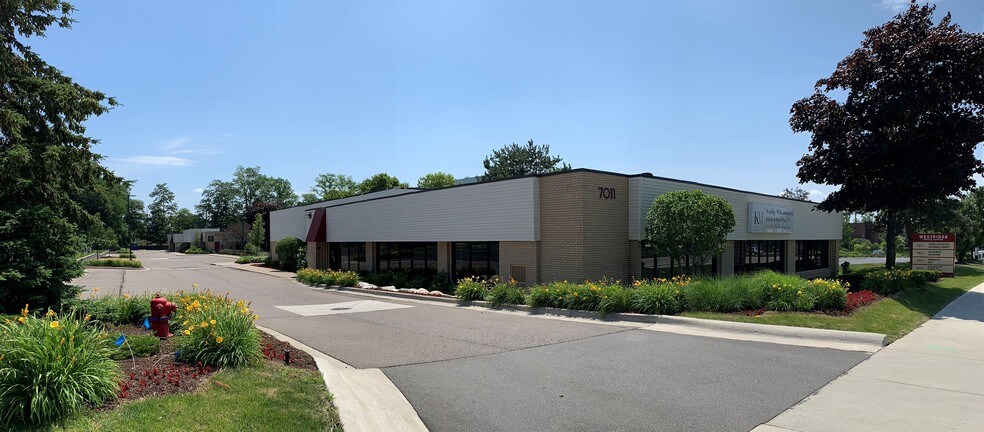 Primary Photo Of , West Bloomfield Office For Sale