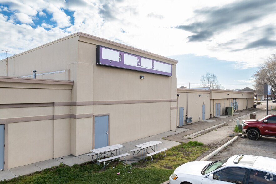 More Photos Of 1001-1021 W Hemingway Blvd, Nampa Office For Lease