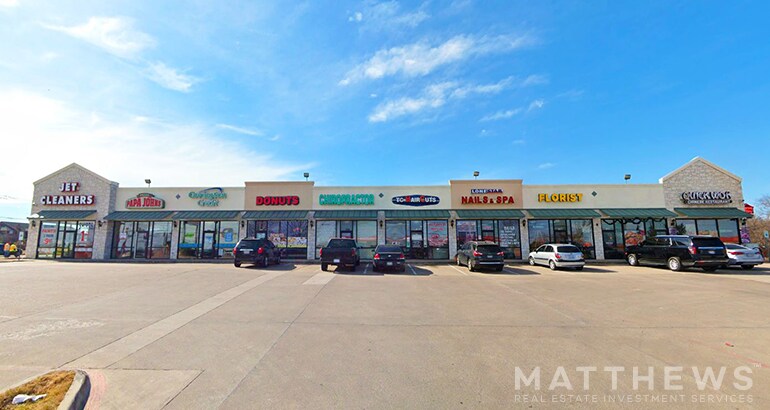 More Photos Of 7800-7836 Crowley Rd, Fort Worth General Retail For Lease