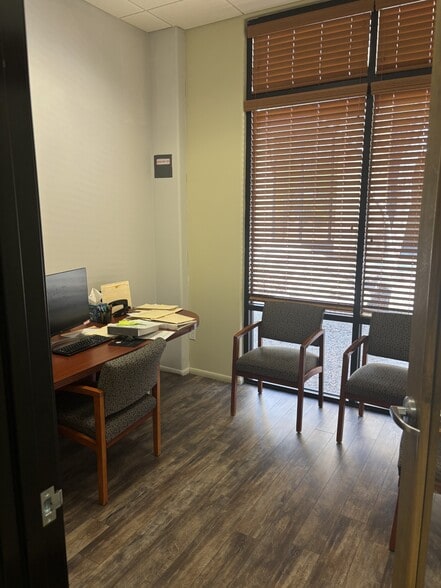 More Photos Of 2525 W Carefree Hwy, Phoenix Medical For Sale
