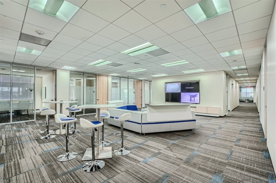 More Photos Of 1310 Rankin Rd, Houston Office For Lease