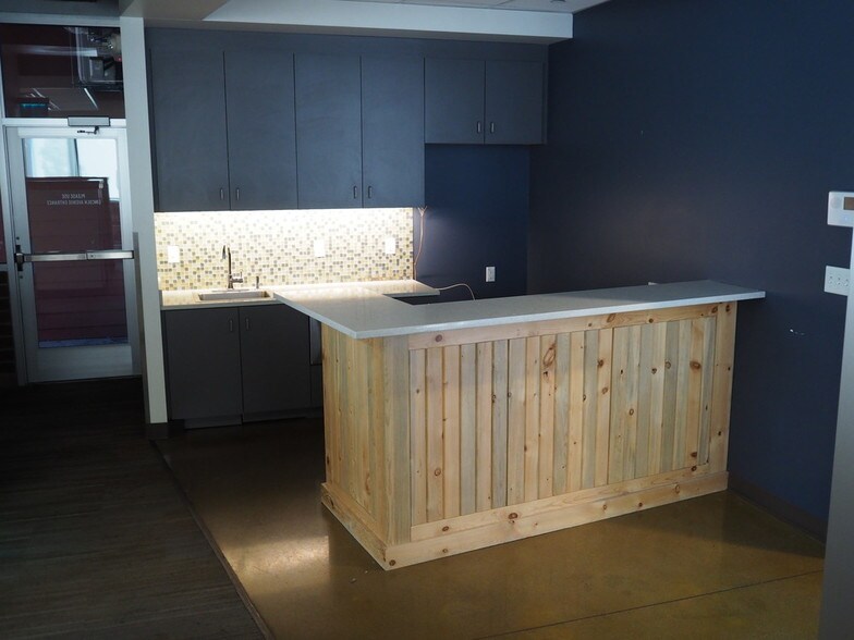 More Photos Of 25 E 5th Ave, Denver Apartments For Lease